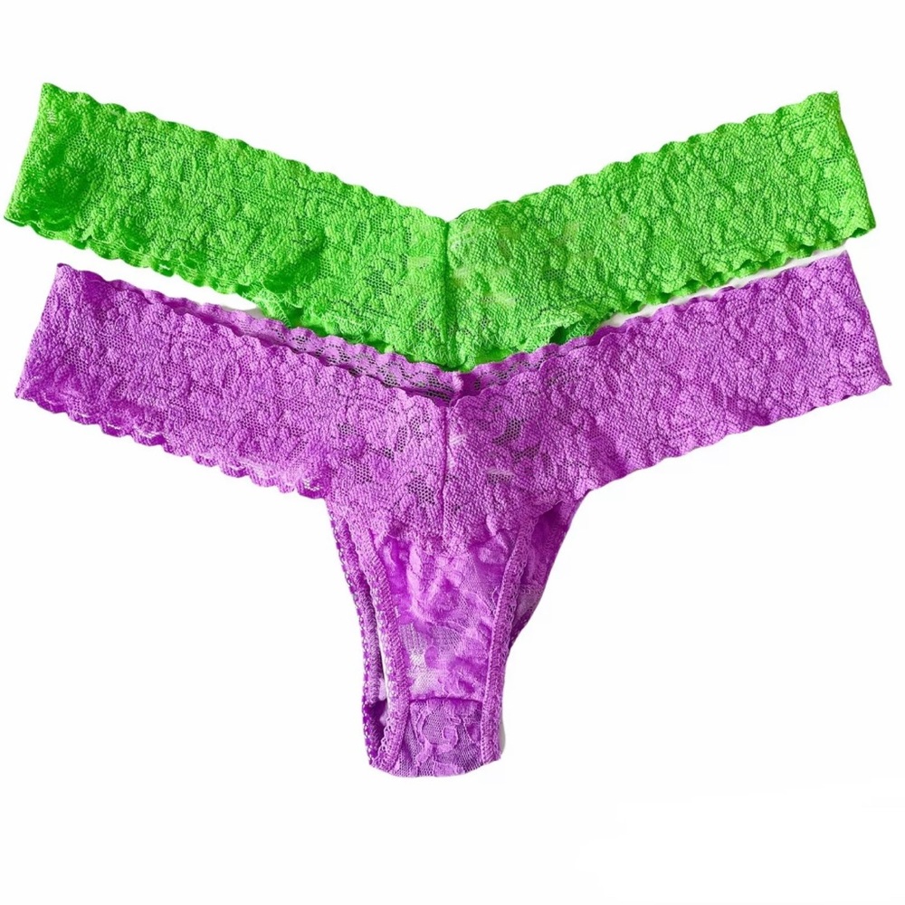 NWT Hanky Panky Low-Rise Signature Lace Thongs Set of 2